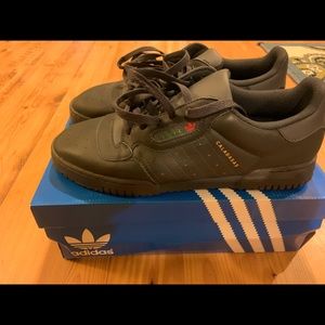 YEEZY Black Powerphase size 11